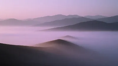 Tal des violetten Nebels